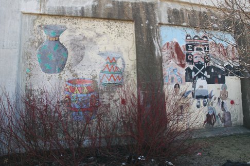 Mural on Huron Street near Chicago and Northwestern train